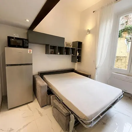 1 Min To Near Monaco - Air Conditioning Wifi * 芒通